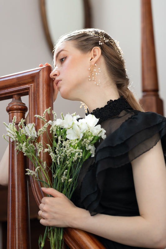 Lily Arch Clip-on Earrings