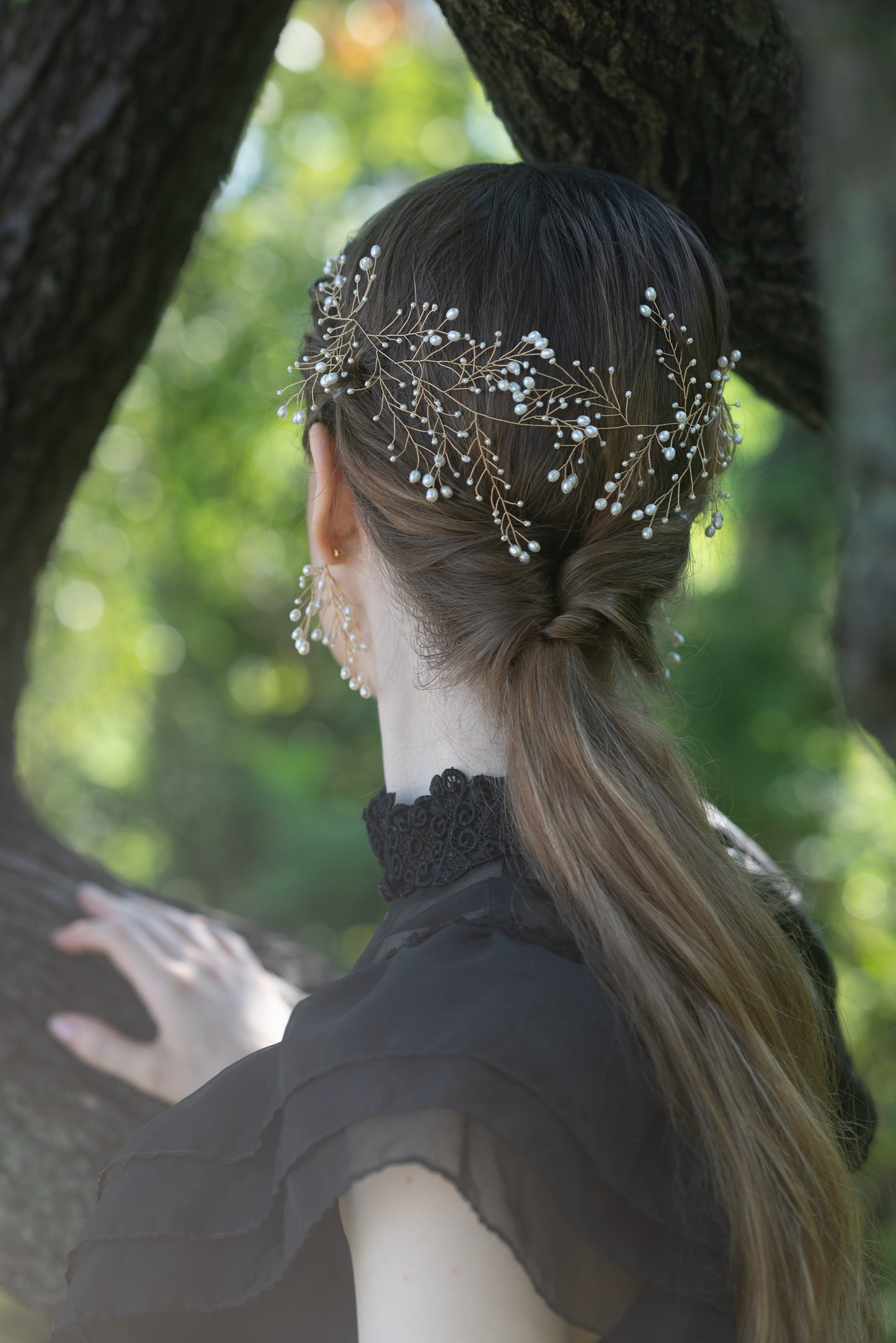 Lily Arch Crown