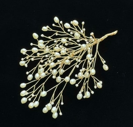 Lily Arch Petit Brooch