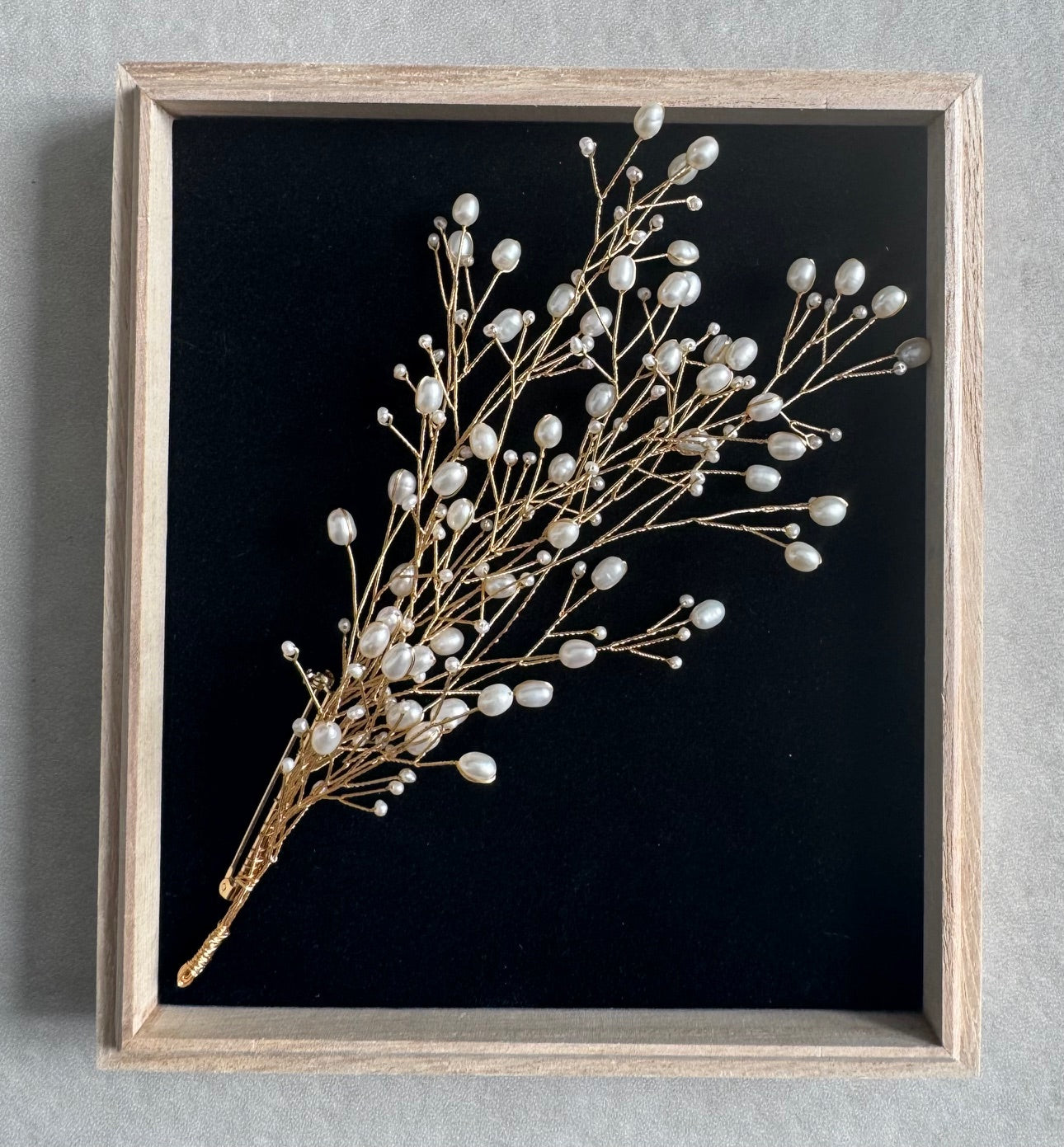 Lily Arch Brooch