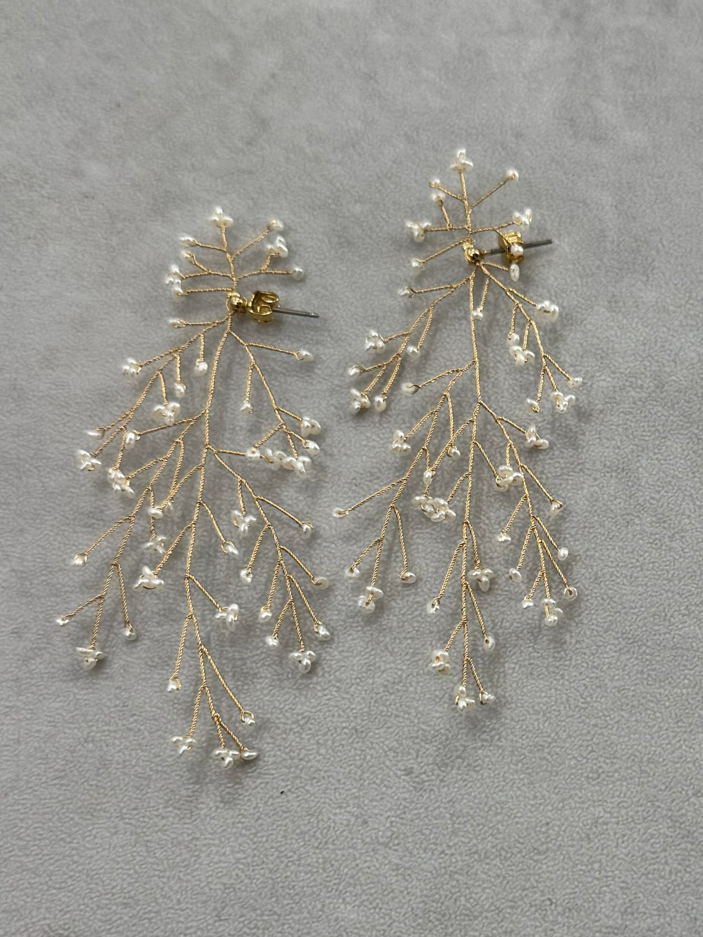 Mimosa Dew Medium Pierced Earrings