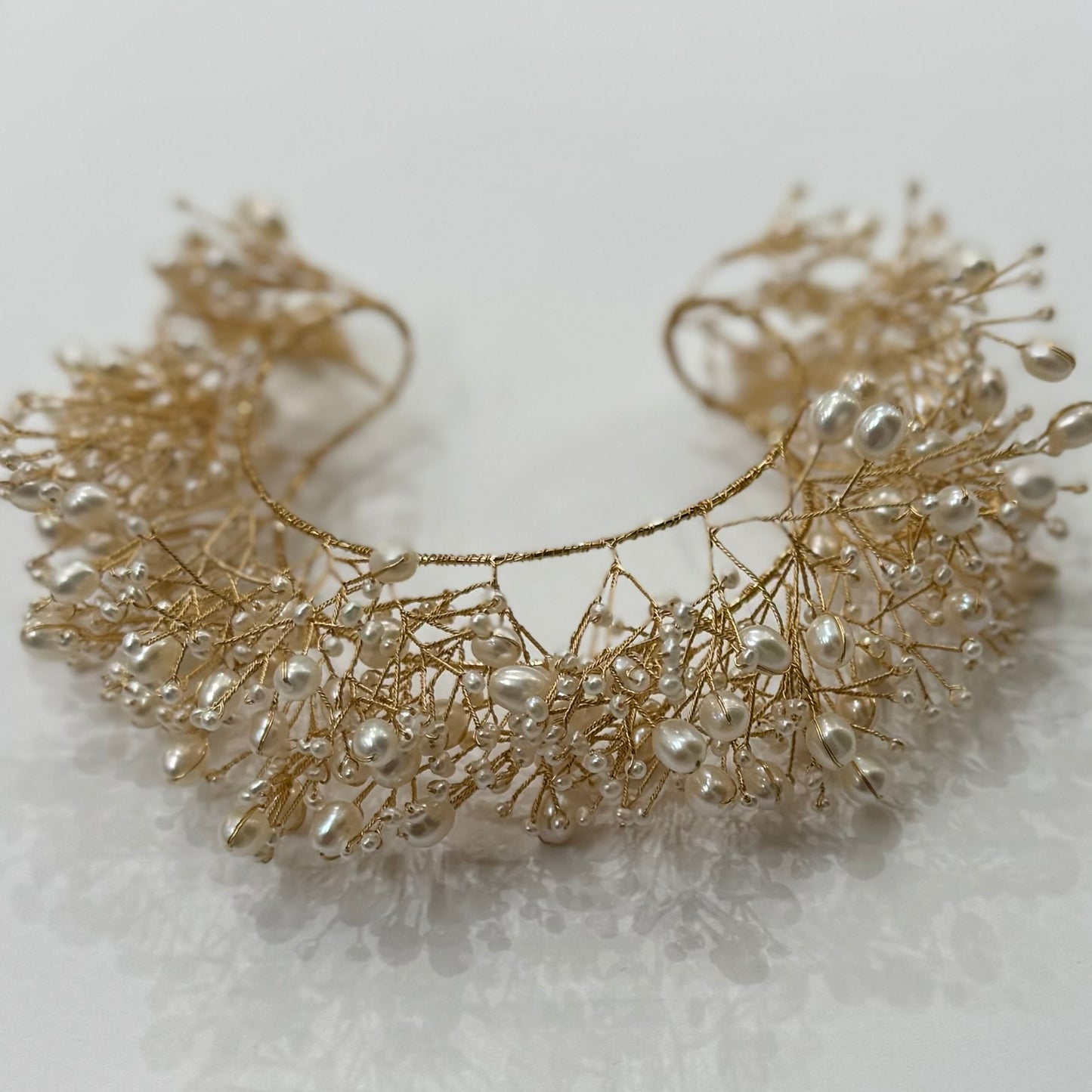 Lily Arch Bold Bangle